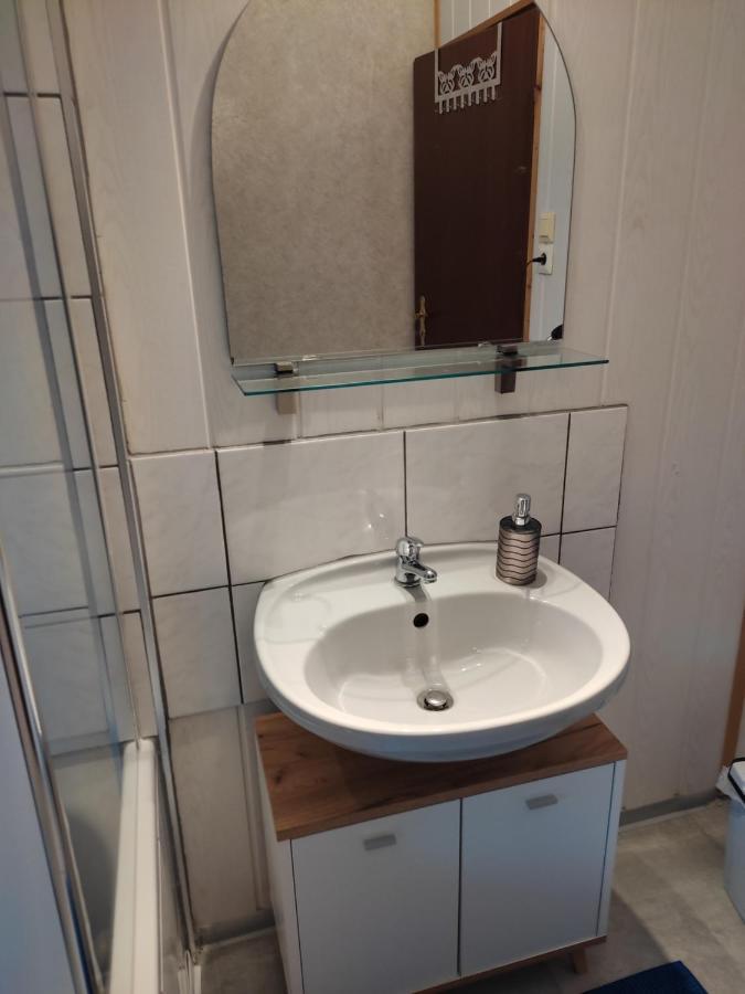 Gaestezimmer Boxenstopp Veitsbronn Екстер'єр фото