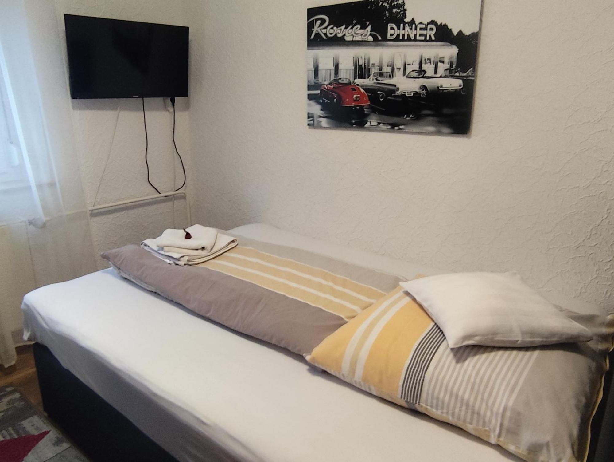 Gaestezimmer Boxenstopp Veitsbronn Екстер'єр фото