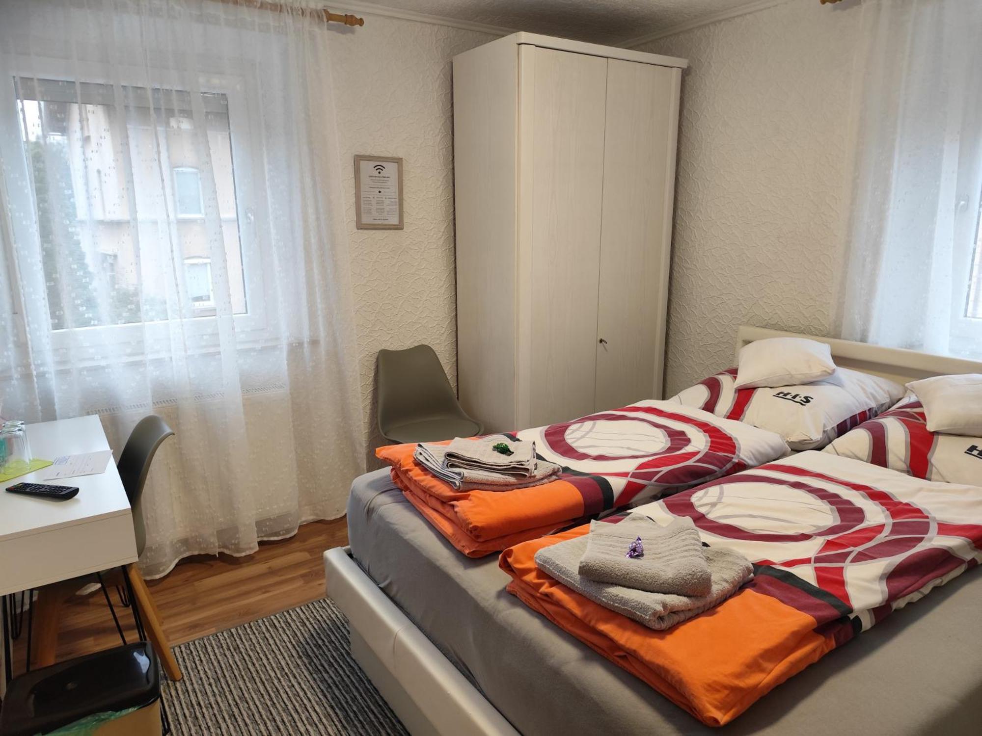 Gaestezimmer Boxenstopp Veitsbronn Екстер'єр фото